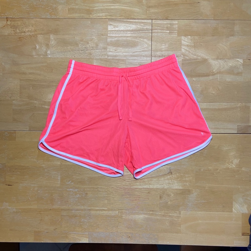 XL light pink athletic shorts